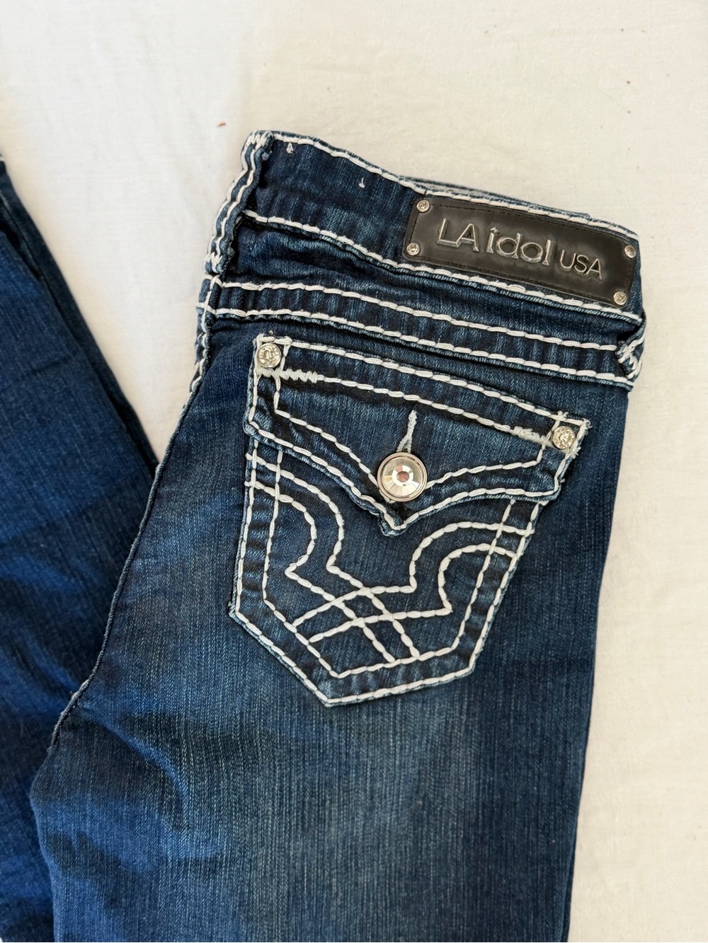 Women’s La Idol USA Dark Wash Rhinestone Embroidered Denim Jeans Size 11 33x31 - Picture 4 of 13